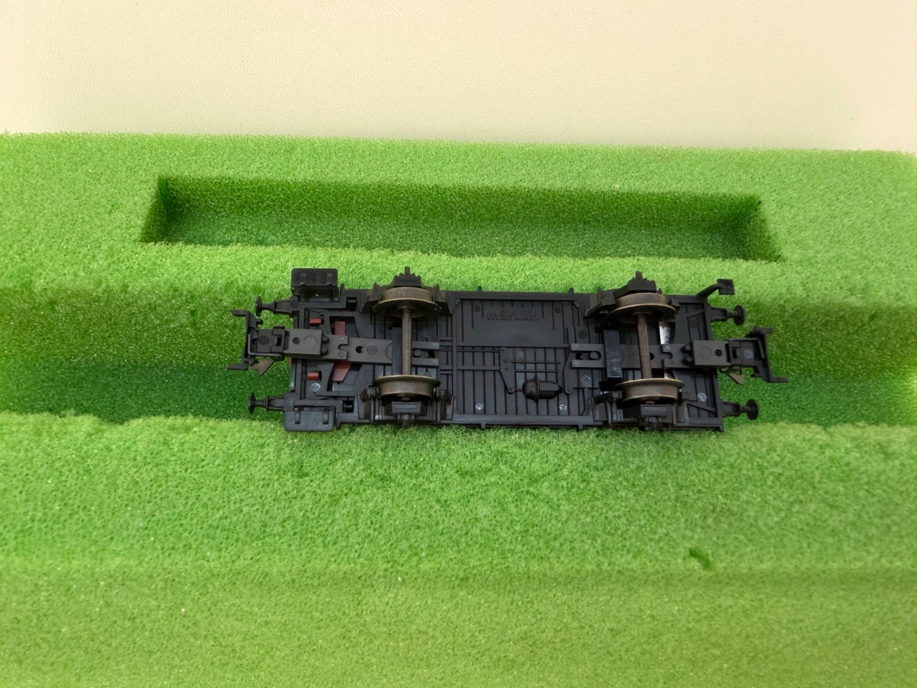 Märklin Modellini di ferrovie: Märklin 46744 Güterwagen Jahreswagen 2003 – Usato da Büsserach venduto da ModellbahnDepot 6