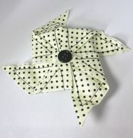Handgemachte Stoff-Haarspange mit drehbarem Windrad