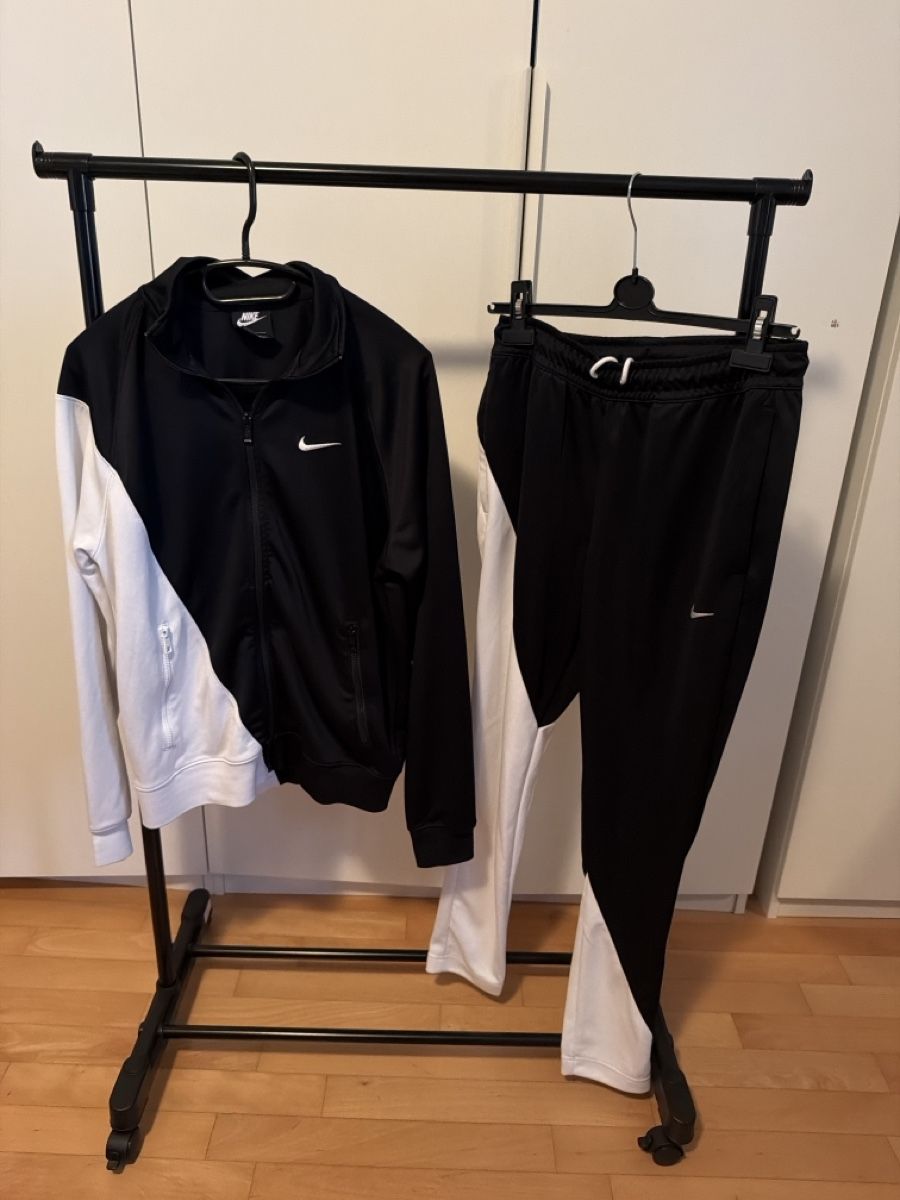 Nike Completi, tute sportive e funzionali: Nike training  – Usato da Sementina venduto da bru_vpp5
