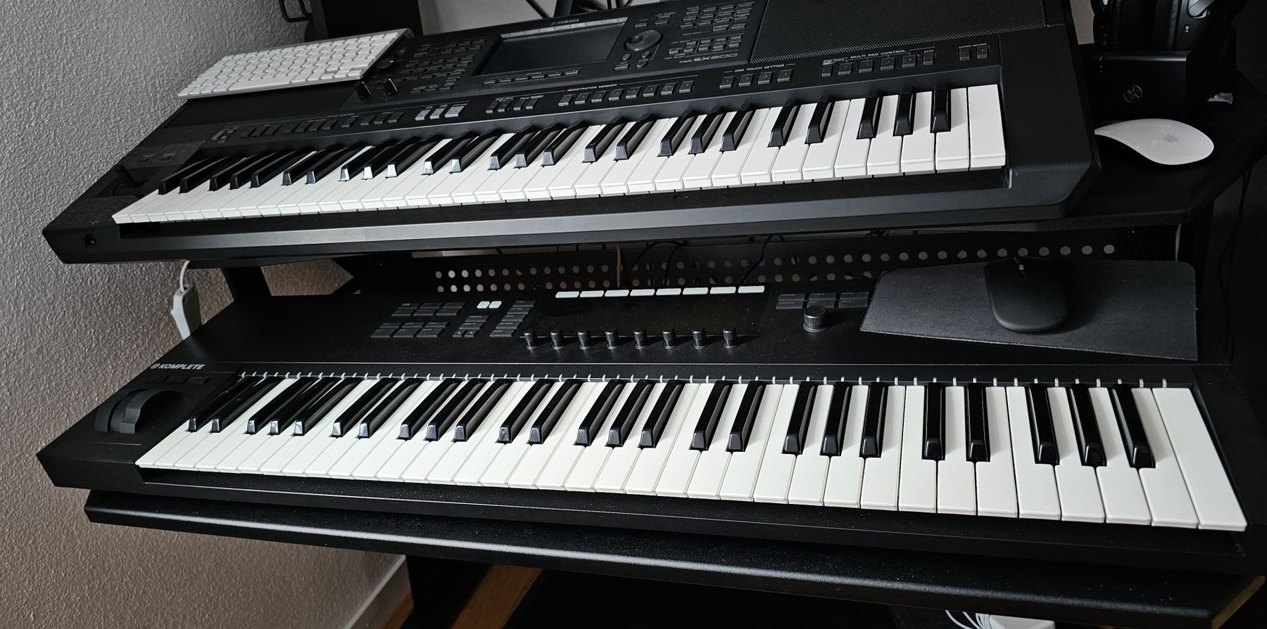 Native Instruments Strumenti musicali: Kontakt kontrol S61 mk2 – Usato da Luzern venduto da Maja.C 4