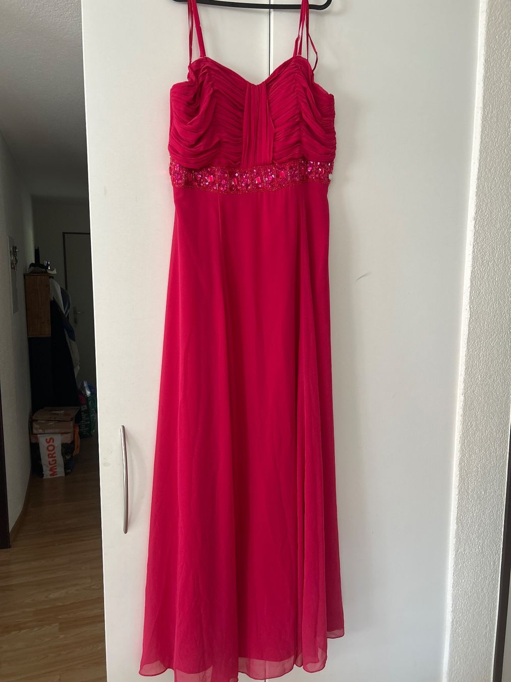 Vestiti: Abendkleid pink Grösse 46 – Usato da Buttisholz venduto da allule13
