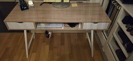 1x Schreibtisch (wenn 2× dann für 90.-CHF)