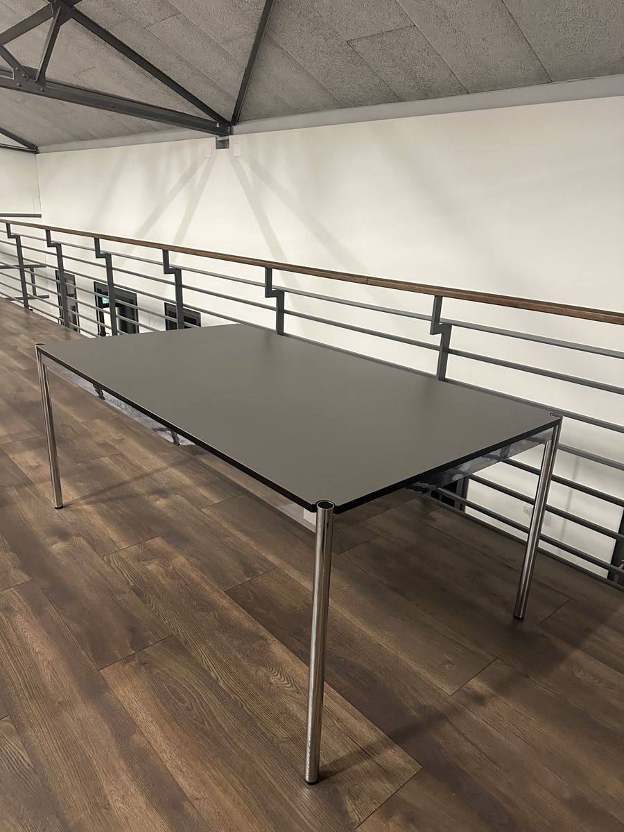 Tavoli: USM Haller Tisch, 170x100, warmgrau – Usato da Altendorf venduto da s.smjlv 2