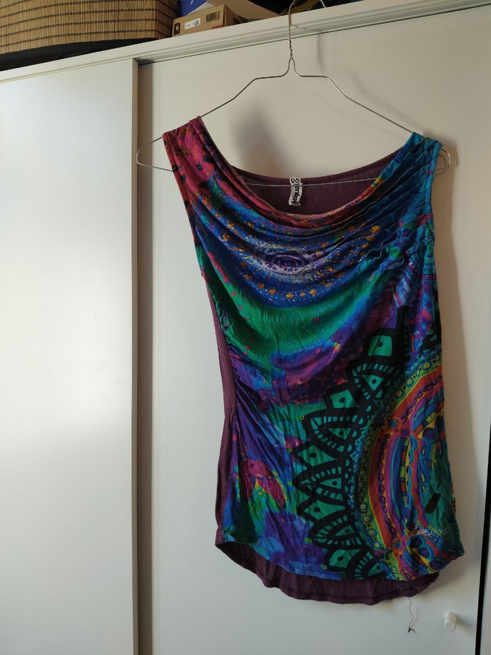 Desigual Blusen, T-Shirts & Tops: Bunte T-Shirt – Gebraucht aus Zürich von ila_9pnk 3