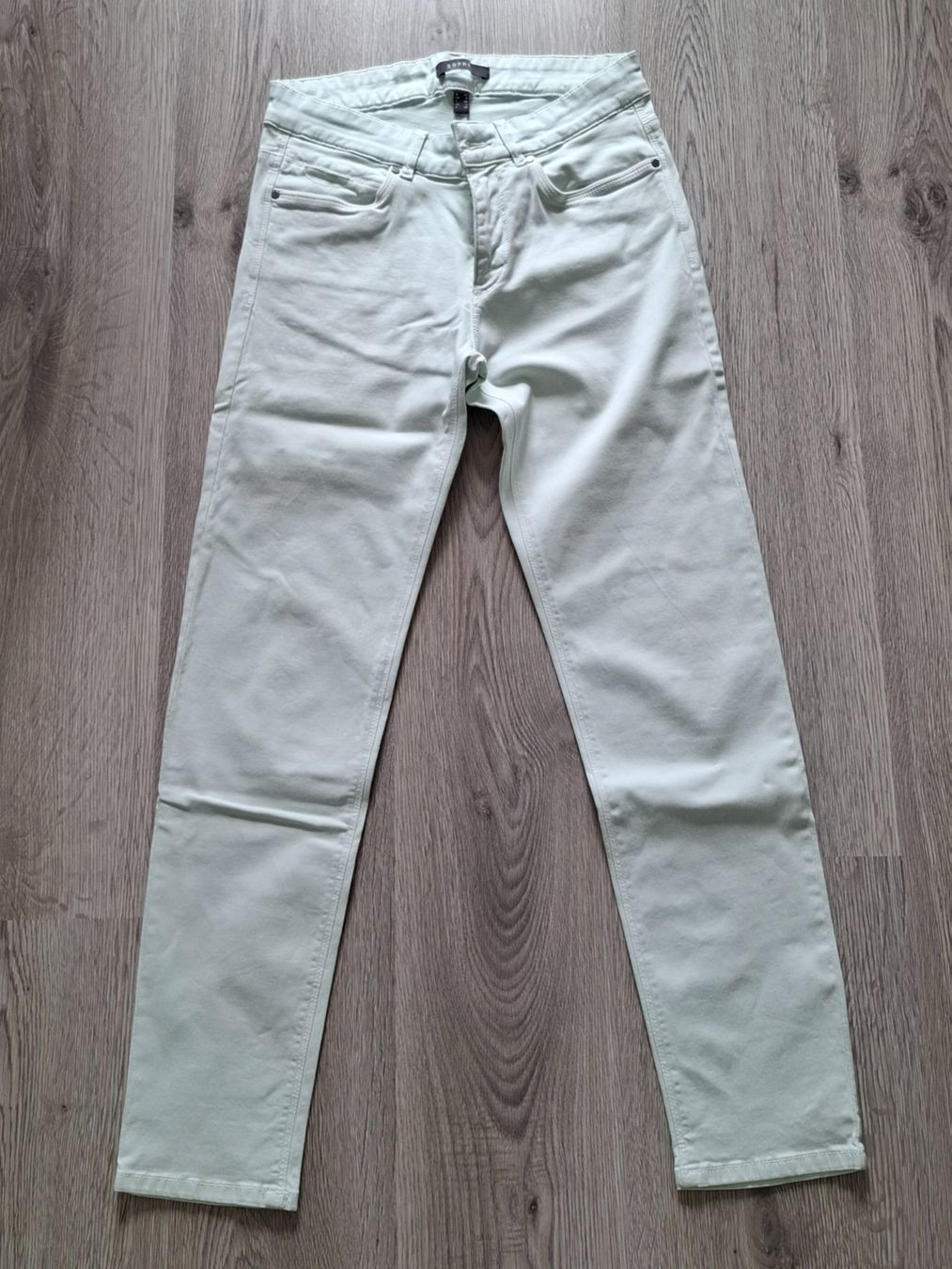 Esprit Jeans: Esprit Jeans, hellgrün, Grösse 34, – Usato da Emmen venduto da Tigerlady 1