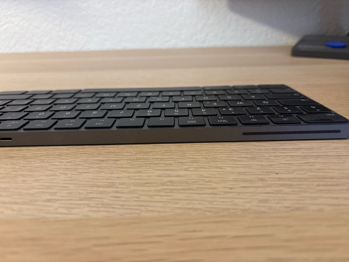 Apple Claviers: Apple Magic Keyboard mit Ziffernblock, Spacegrau, neuwertig – Neuf (Voir description) à Disentis/Mustér par mca_x5p8 2