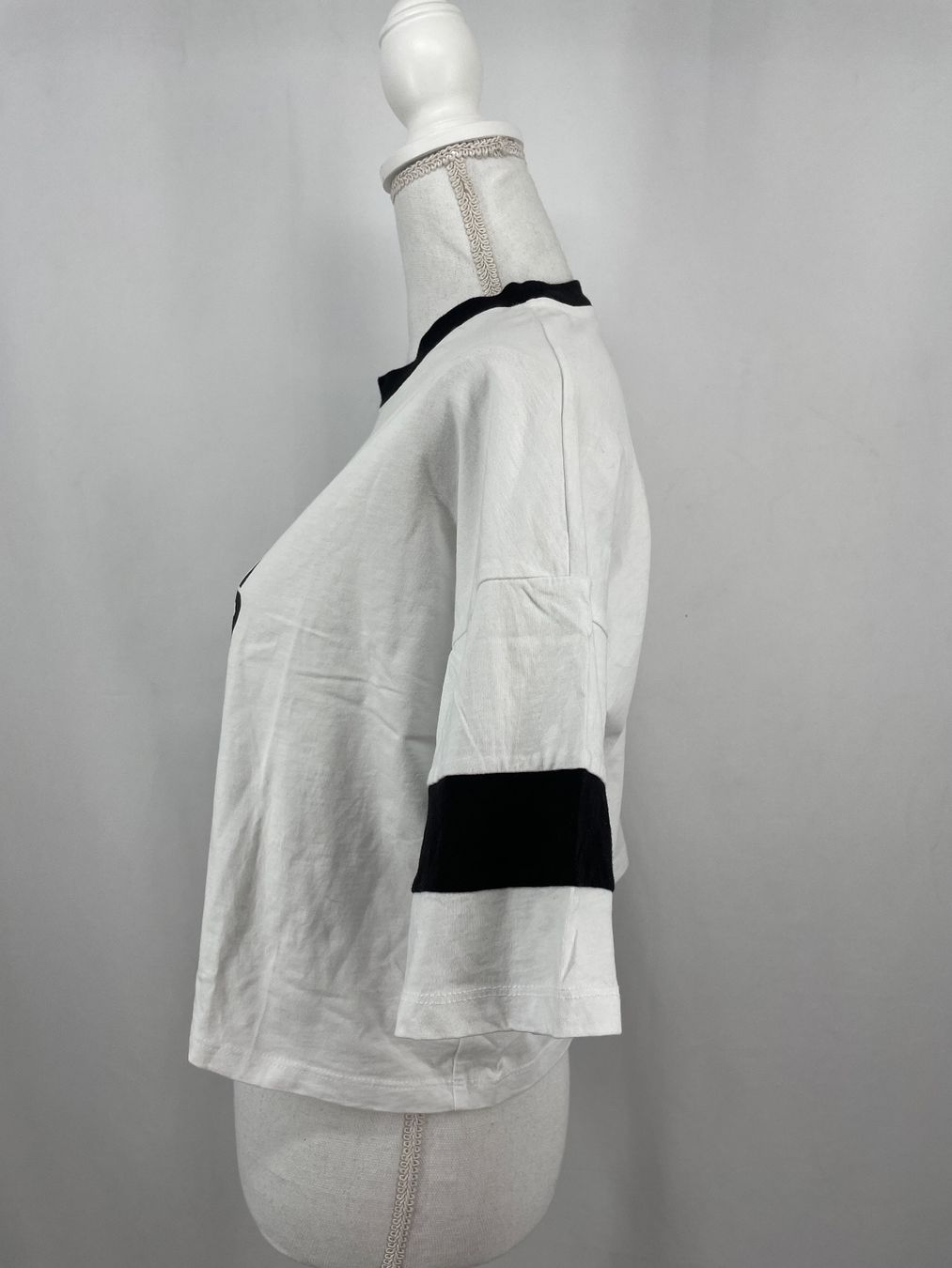 Manor T-shirt: MANOR crop top blanc – Usato da Lausanne venduto da PlusValue_Lausanne 2