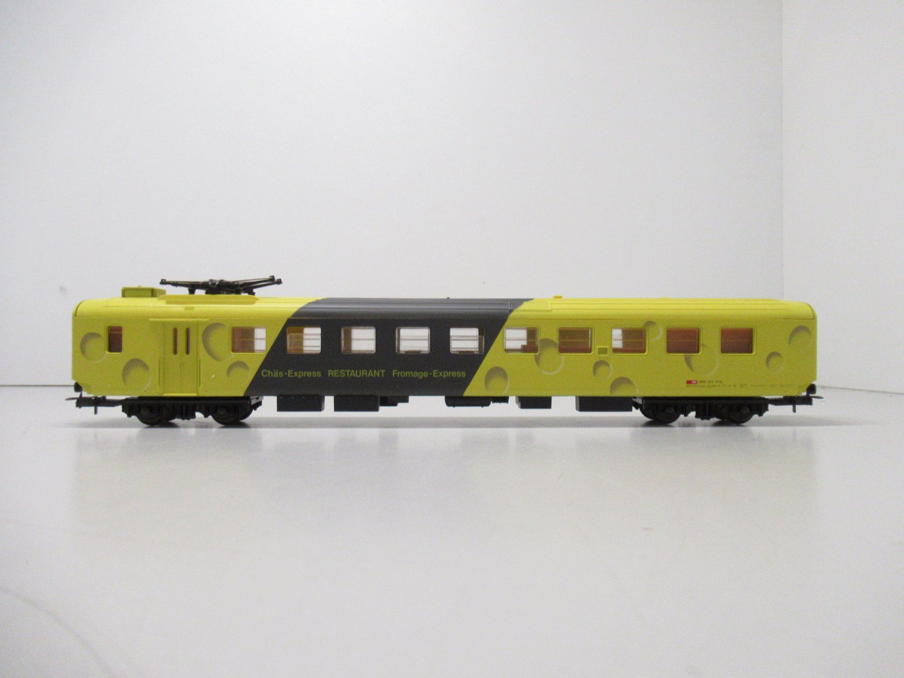 Lima Modellini di ferrovie: Lima 309284 Schweizer Speisewagen Chäs Express SBB CFF FFS – Usato da Basel venduto da mhmarken 1