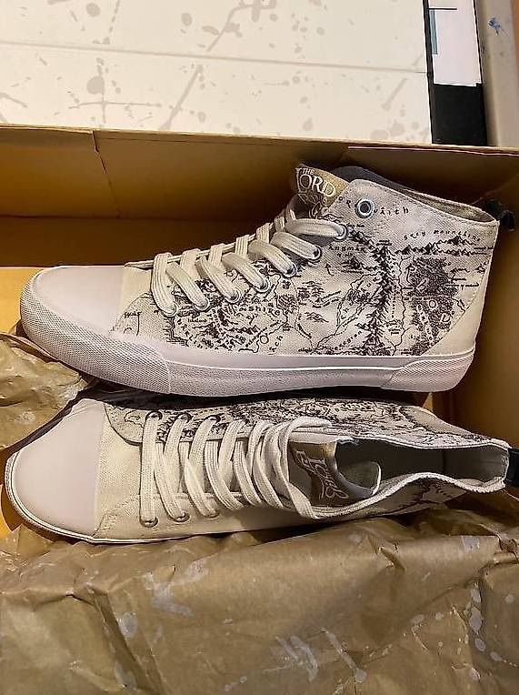 Scarpe da uomo: Akedo sneakers 2x (41) – Usato da Zürich venduto da Dpenner