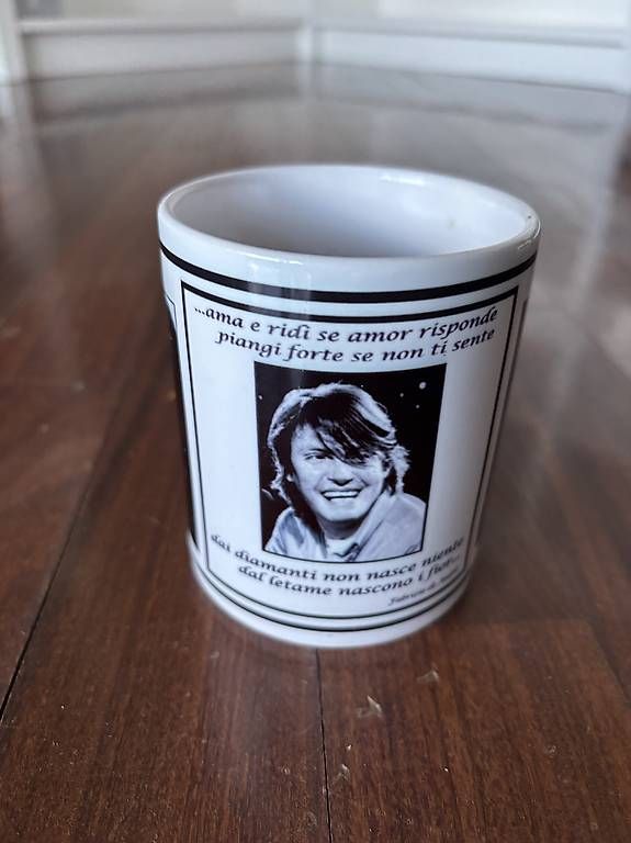 Tazze: Tazza Fabrizio De André – Usato da Viganello venduto da 597_k72f 1
