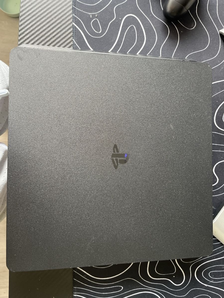 Sony Console: PS4 mit Controller und Monitor – Usato da Niederglatt SG venduto da Befi1 2