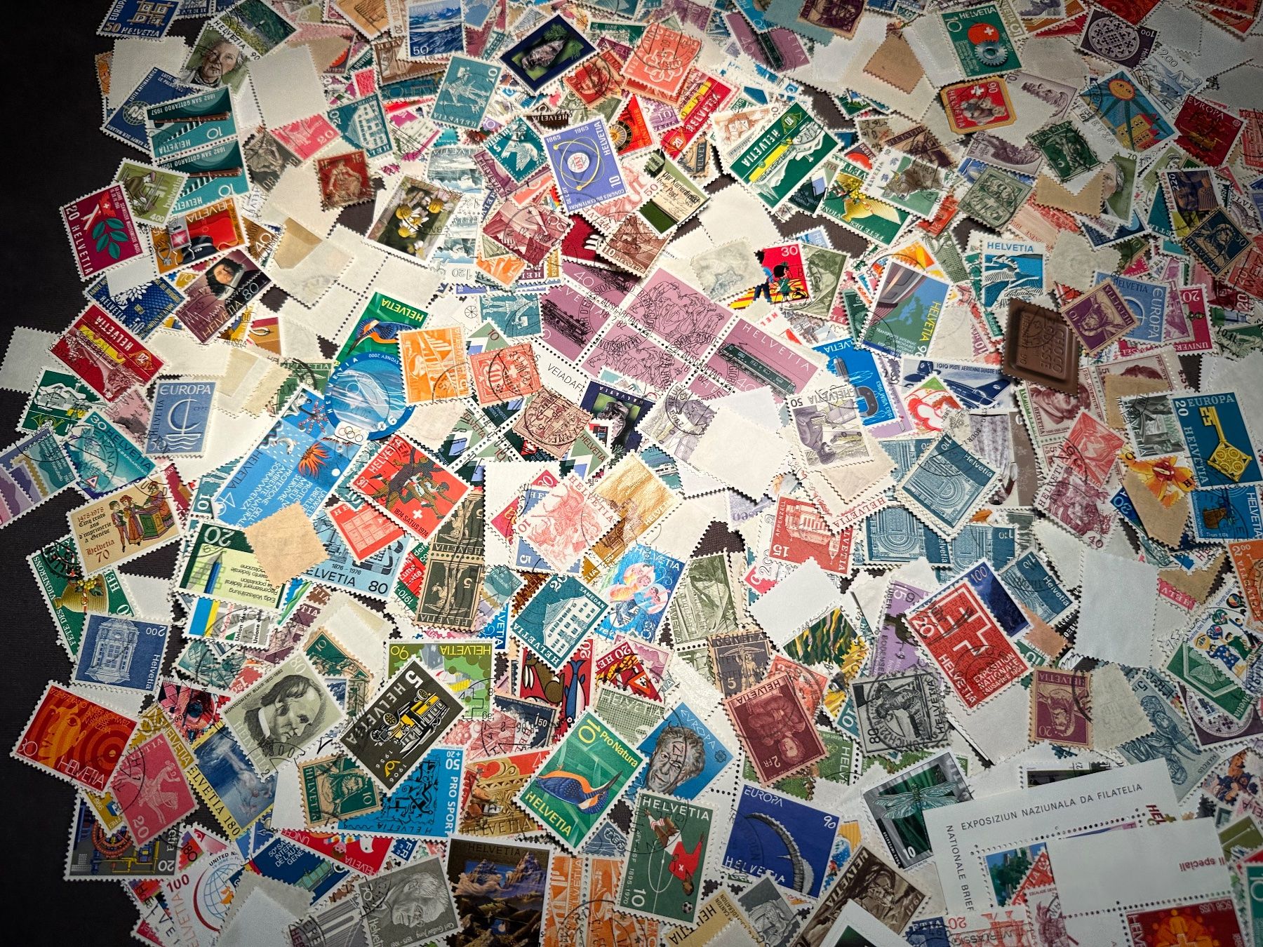 Tutti i francobolli: Grosse Sammlung Briefmarken Lose – Usato da Stettfurt venduto da 2442 3