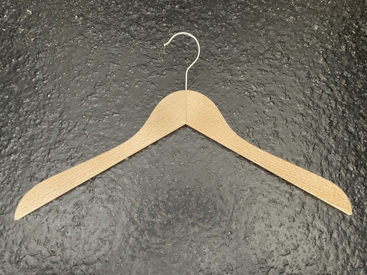 Appendiabiti: 70Stk. Holz Kleiderbügel 44cm – Usato da Windisch venduto da rascale 1