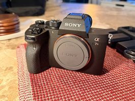 Sony Alpha 7R IV Preis verhandelbar (7728 Verschlüsse)