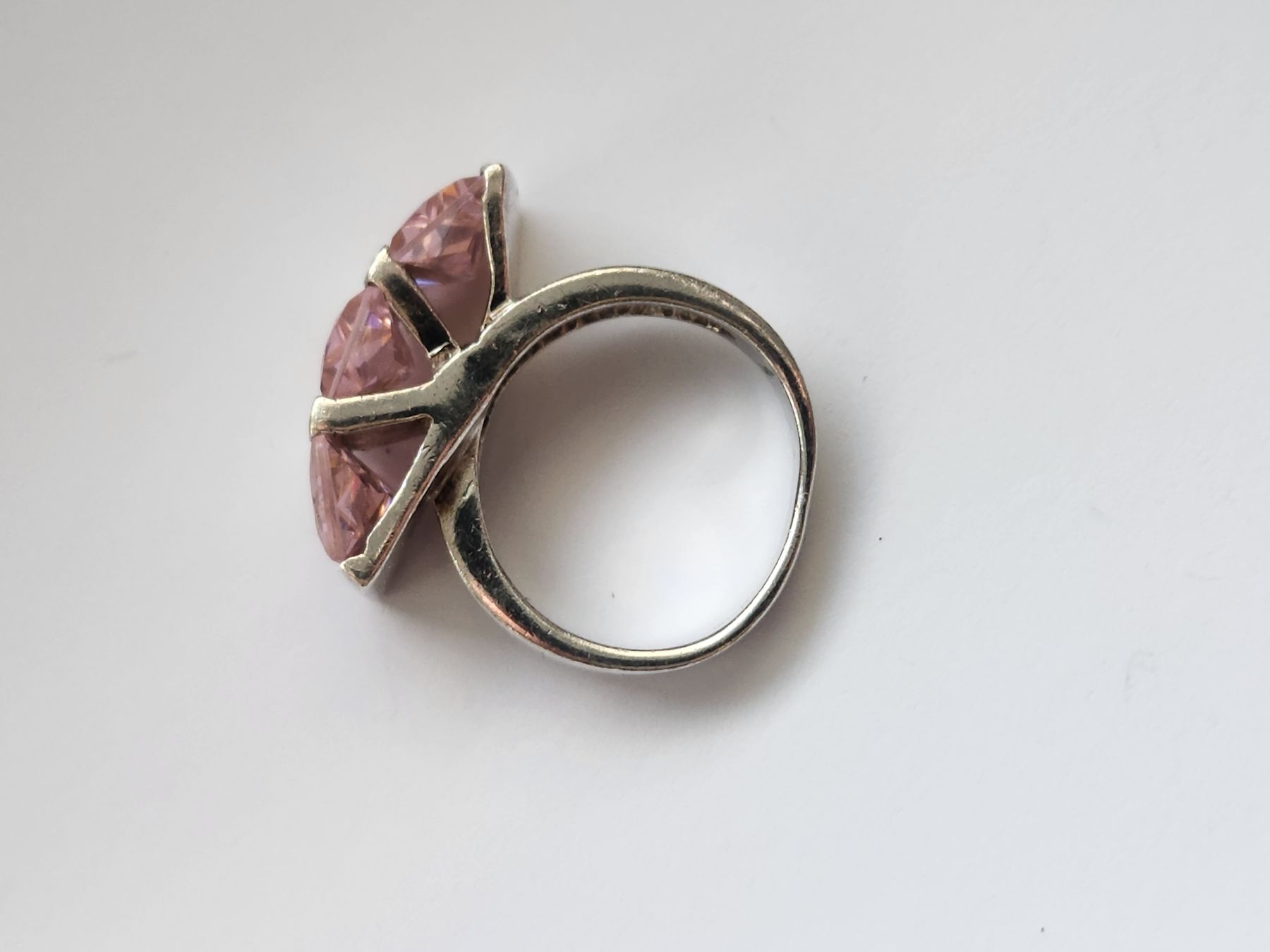 Anelli: Moderner Ring mit rosa Steinen, Grösse 56, Silber 925 15g – Usato da St. Gallen venduto da GIULESGG 2