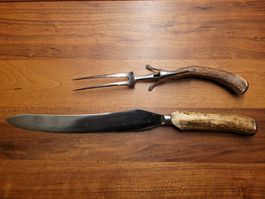 Antikes Tranchierbesteck mit Hirschhorngriffen