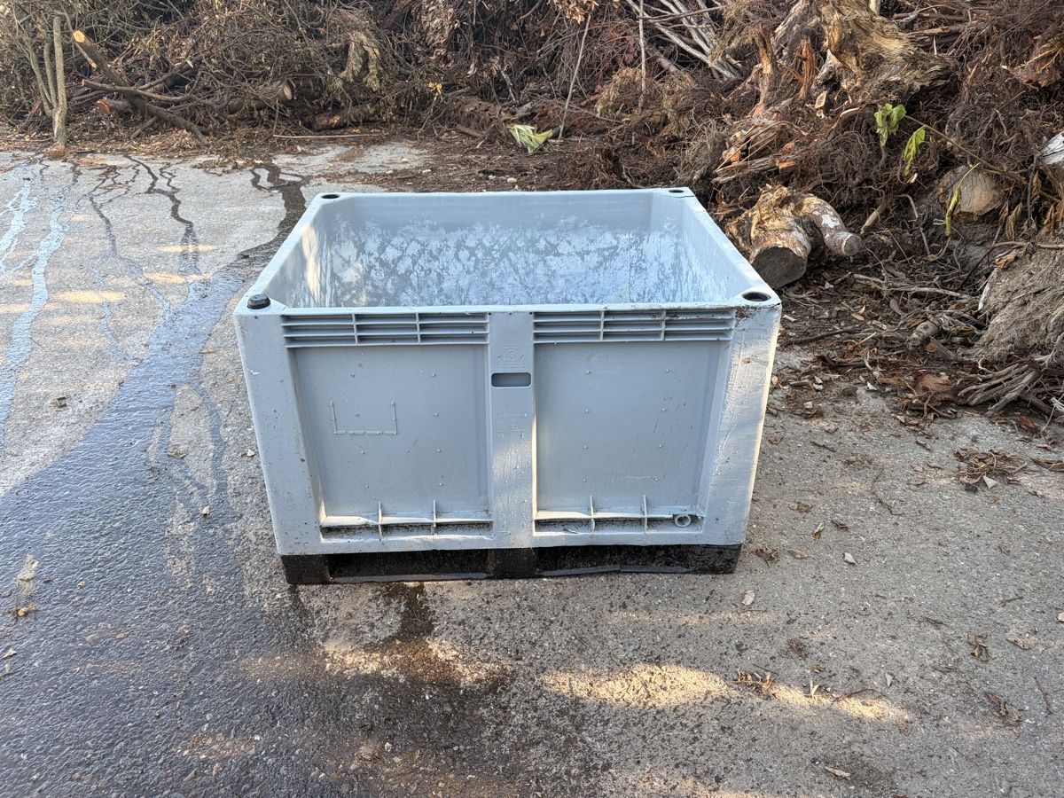 Baucontainer: Paloxen gebraucht – Gebraucht aus Luzern von man_6qxt