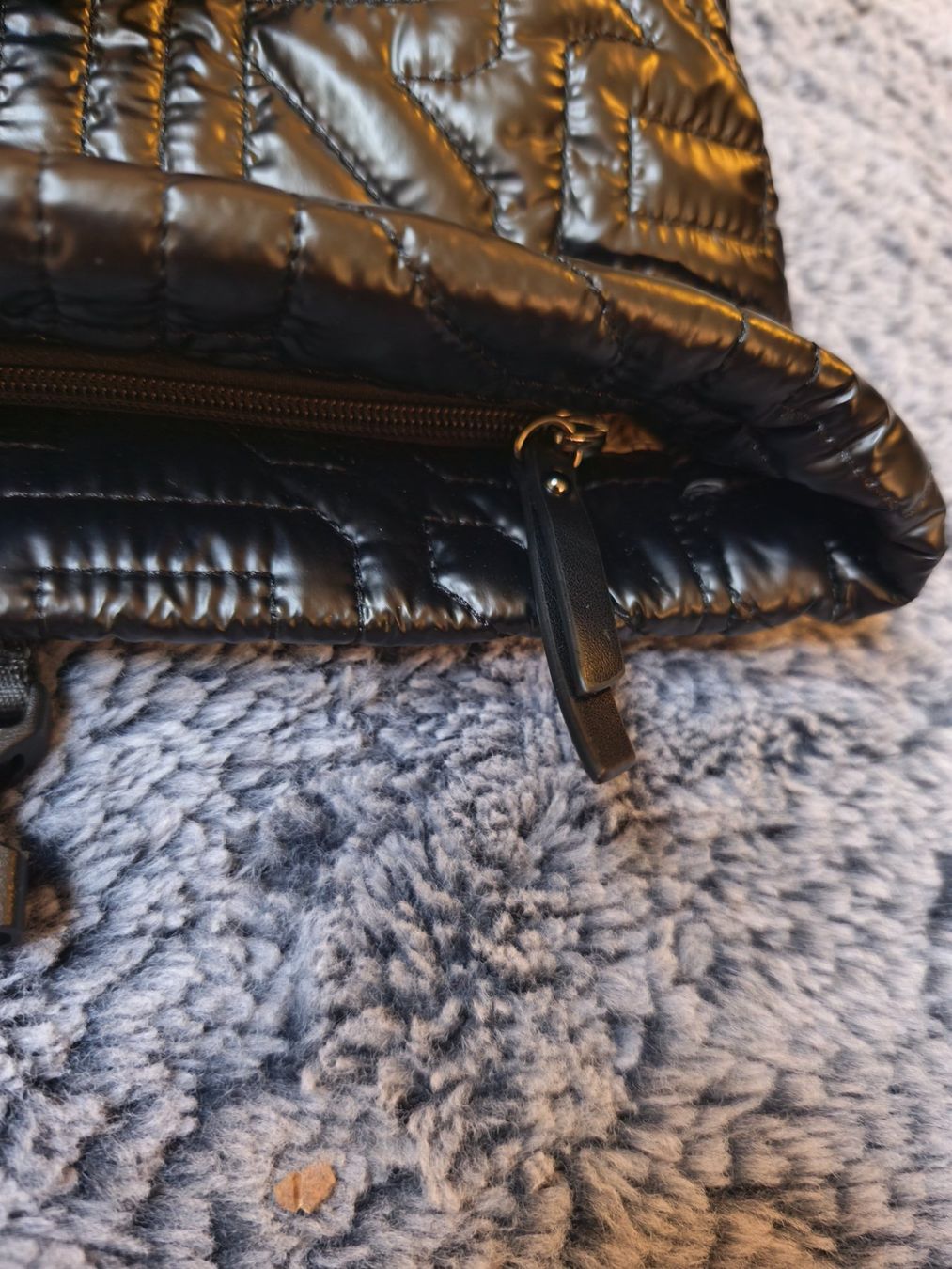 Rieker Zaini: RIEKER Damen Rucksack schwarz gesteppt – Nuovo e nell'imballaggio originale da Uster venduto da zebralino 6
