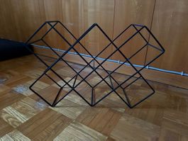 Modernes Weinregal aus Metall, schwarz, Top Zustand!