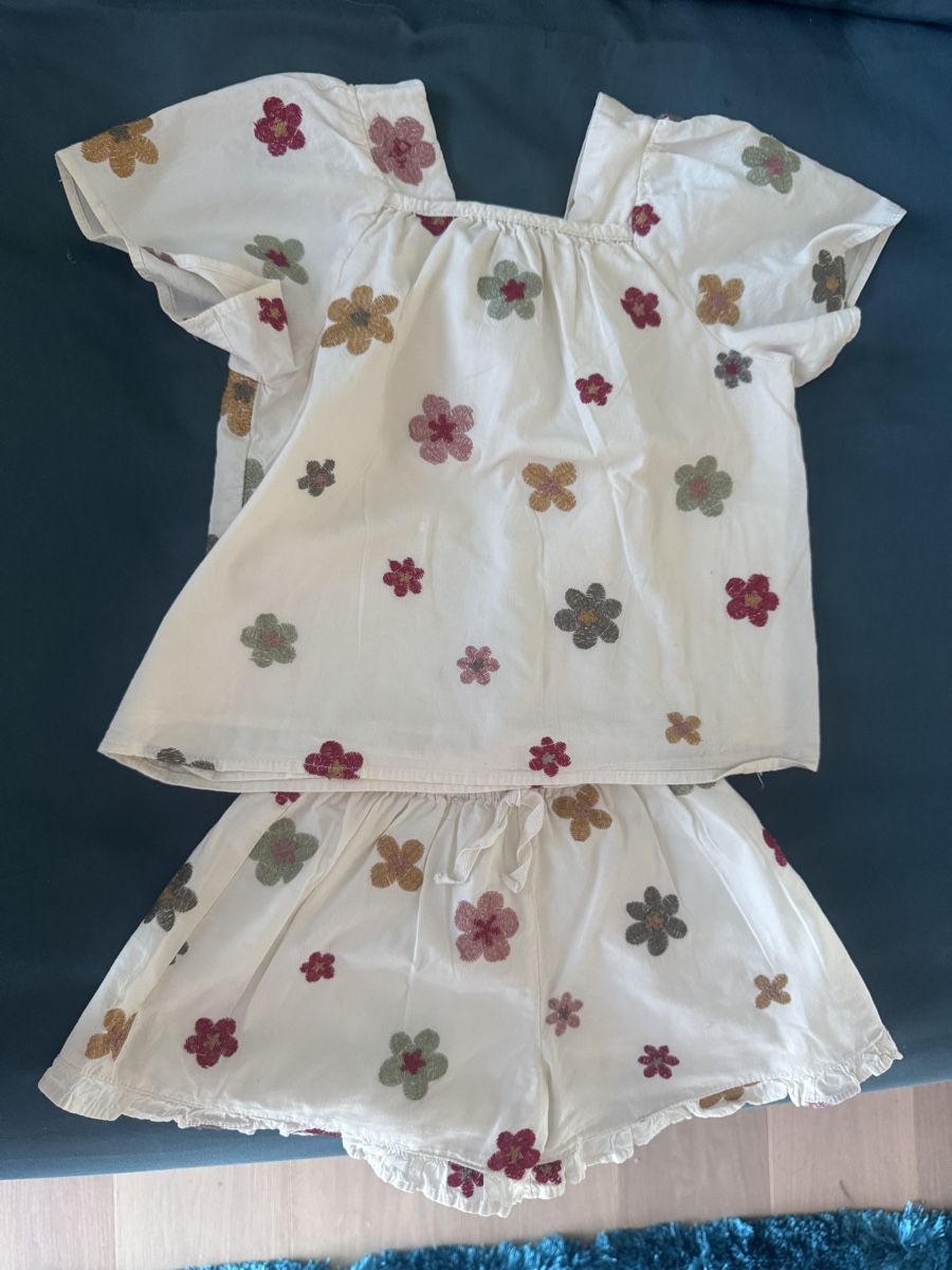 Kleiderpakete & -sets: Summer dress  – Gebraucht aus Ruvigliana von lux_t2sb