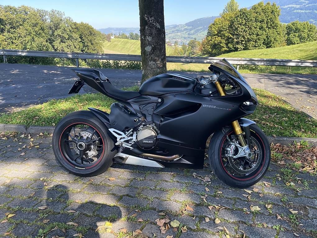 Ducati Route: Ducati Panigale 1199s – D'occasion à Alpnachstad par Mtk96