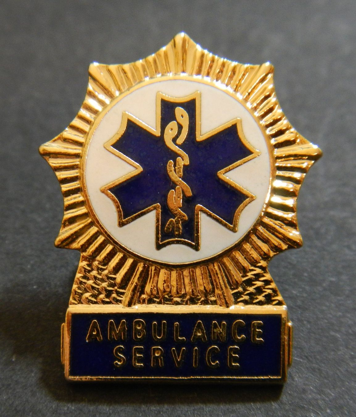Placchette & Badge: Pin * AMBULANCE SERVICE – Nuovo (secondo la descrizione) da Glis venduto da Brittarhone