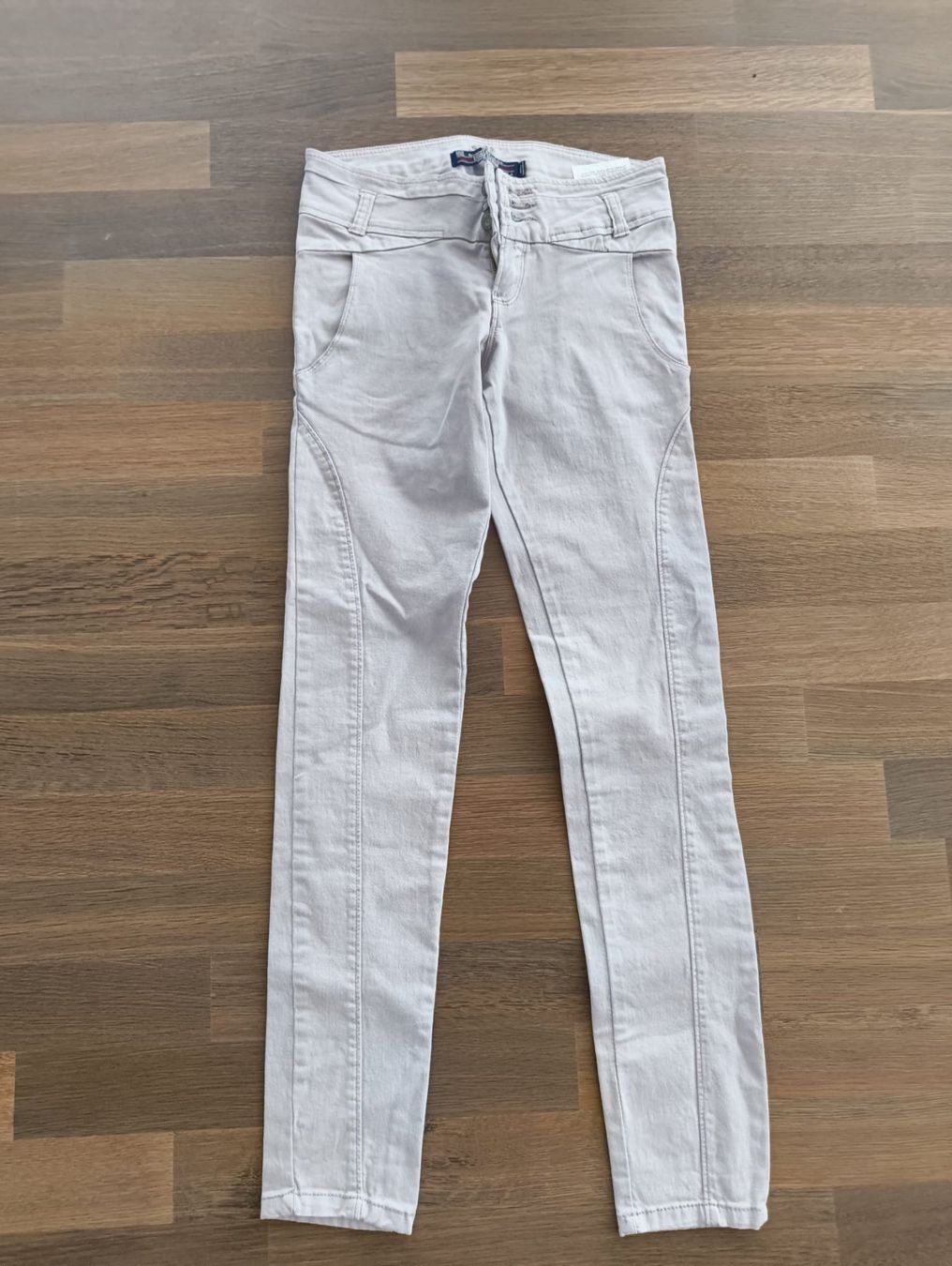Zara Jeans: Jeans Core Denim Zara beige Gr. 36 – Usato da Stäfa venduto da sneifi 1