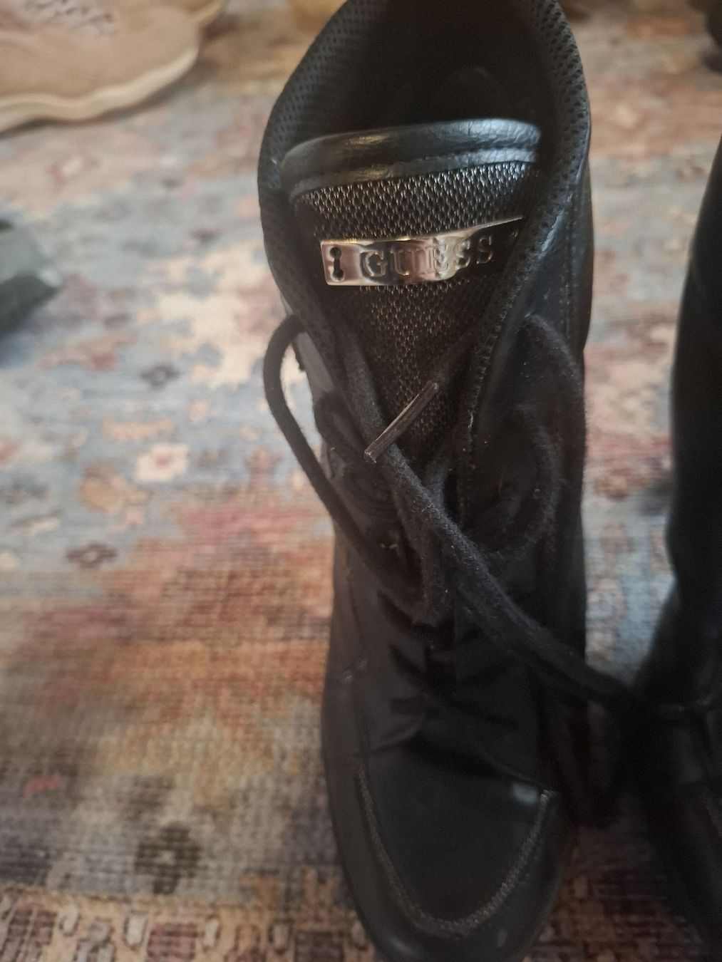 Guess Scarpe da donna: Guess High-Top Sneaker Heels, Schwarz, Grösse 39, – Usato da Urtenen-Schönbühl venduto da wirbelwind010 2