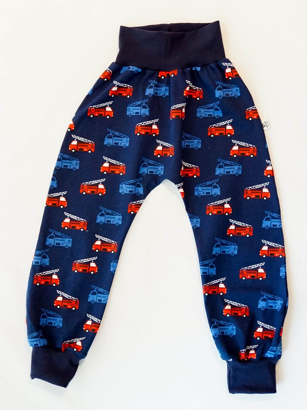 Pantaloni: Pumphose mit Feuerwehrauto Gr.92/98  - NEU – Nuovo e nell'imballaggio originale da Zürich venduto da sambaum 1