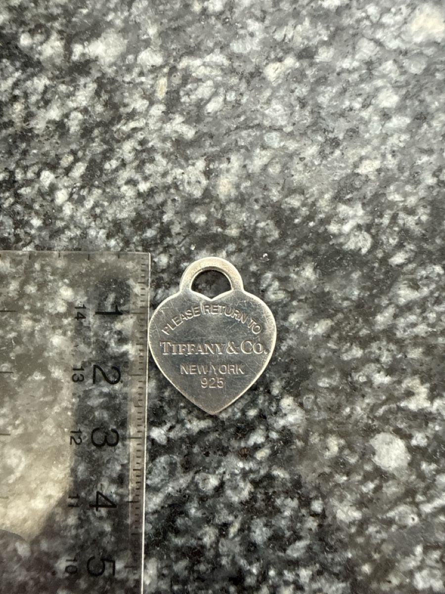 Tiffany & Co. Pendentifs: Return To Tiffany Heart Pendant – D'occasion à Zürich par _ade_