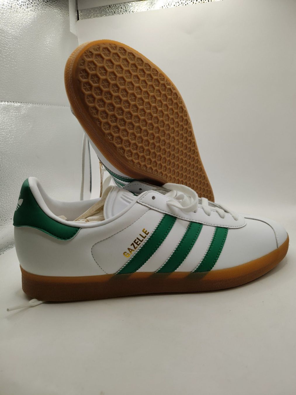 Adidas Scarpe da uomo: Adidas - Gazelle - Cloud White/Bold Green Gr. 44 – Nuovo e nell'imballaggio originale da Dällikon venduto da Retouren_Resale