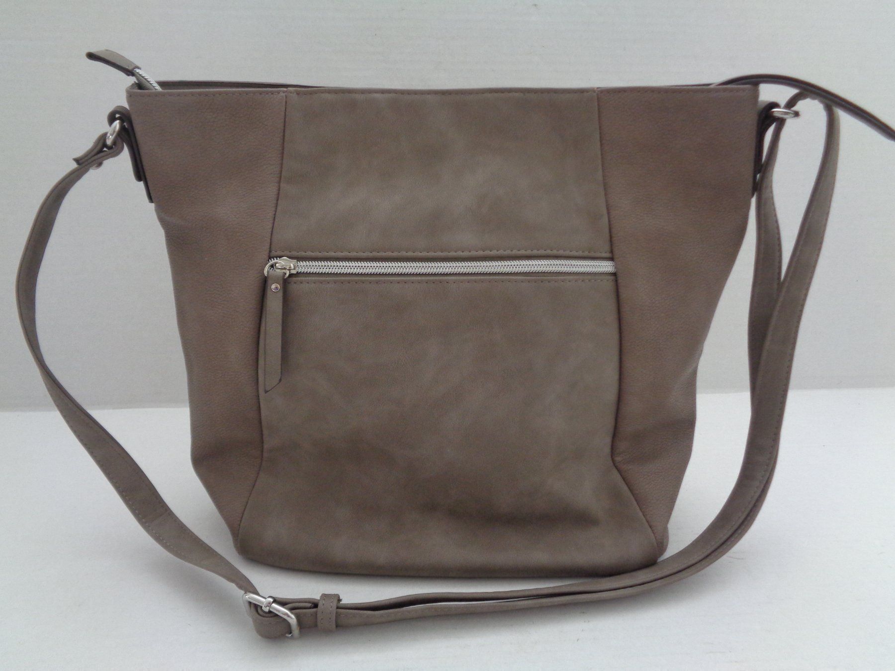 Tom Tailor Taschen für Damen: Umhängetasche - Tom Tailor Lederimitat – Gebraucht aus Chur von omonia 1