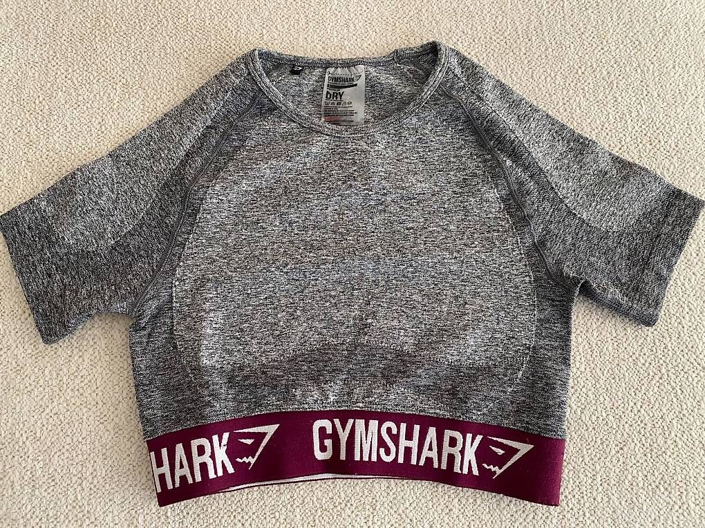 Top: Gymshark Crop Top S – Usato da Winterthur venduto da car_gn8b