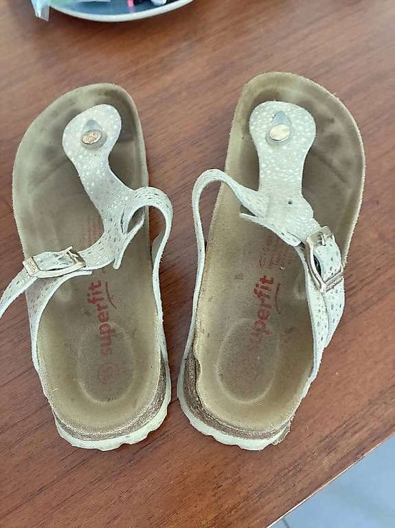 Schuhe für Mädchen: Superfit Sandalen Grösse 35 – Gebraucht aus Luzern von Yok3 1