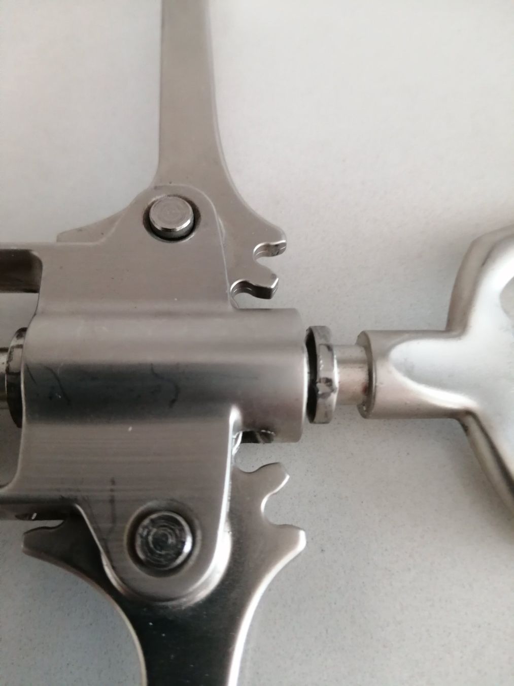 Apribottiglie & Tappi per chiusura: Zapfenzieher – Usato da Wetzikon venduto da dan_6lrd 6