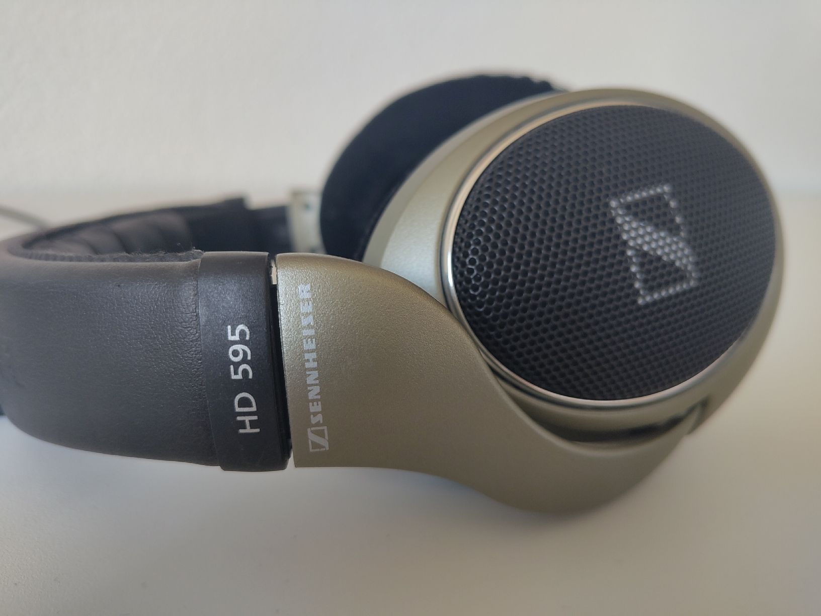 Sennheiser Cuffie: Kopfhörer Sennheiser HD 595 gebraucht – Usato da Stettlen venduto da uho_qxv5 1