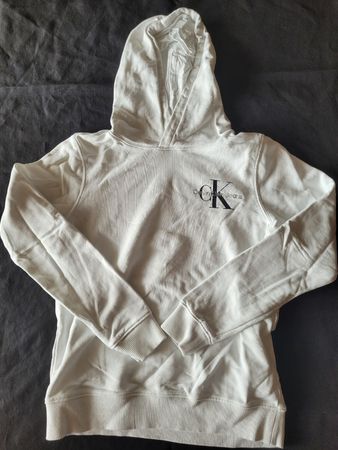 48. Pull à capuche Calvin Klein Jeans, taille 14 ans
