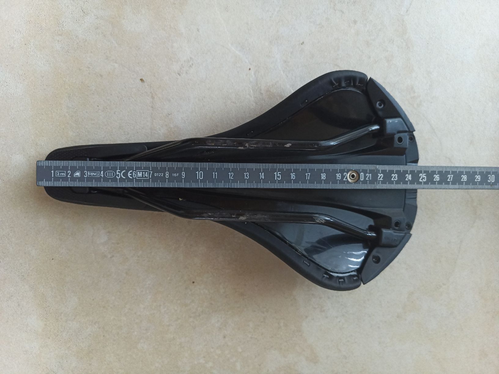 Specialized Ersatzteile: Fahrradsattel Specialized schwarz  – Neu (gemäss Beschreibung) aus Susten von cedeleuzi 1