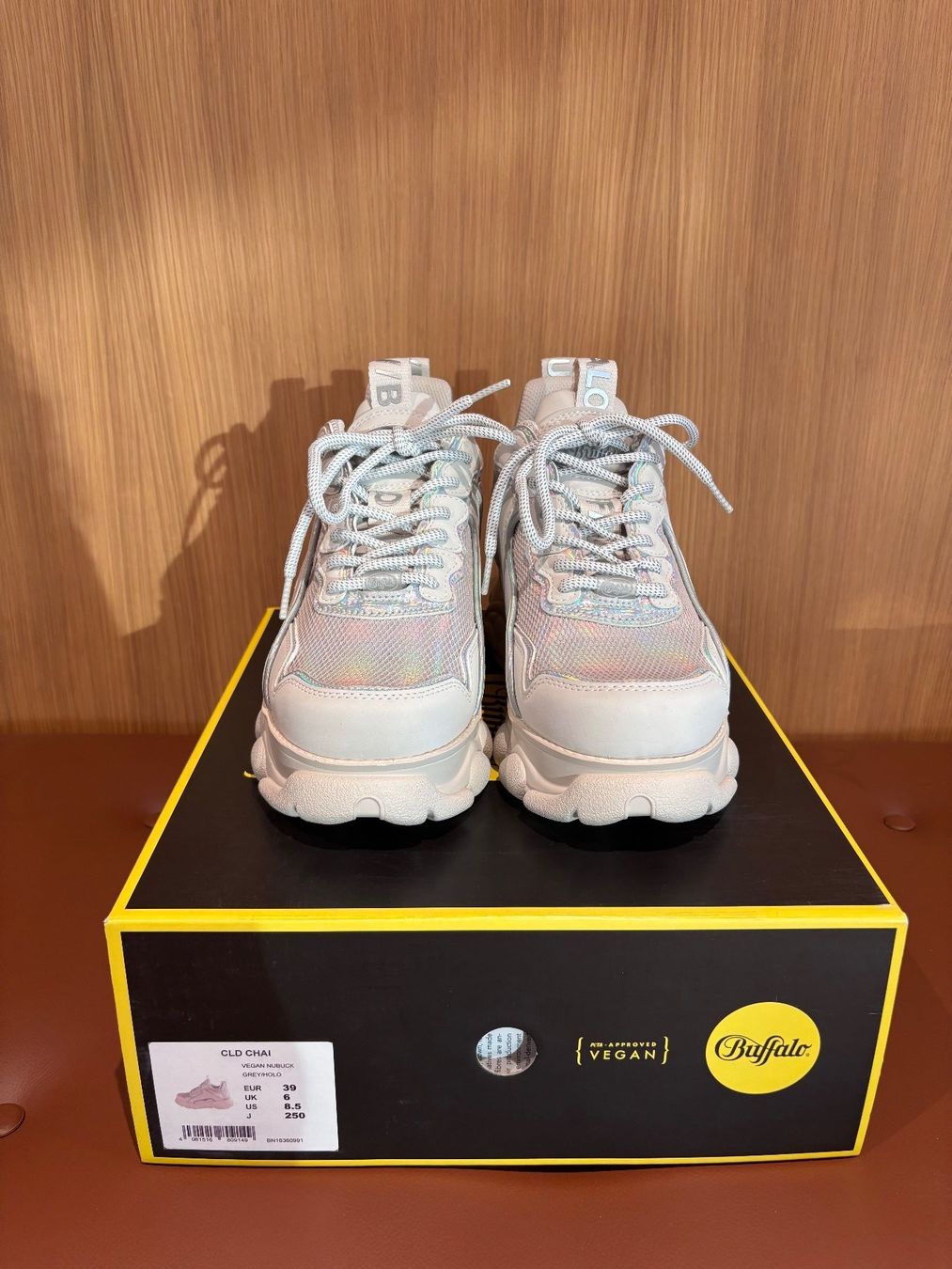Buffalo Scarpe da donna: Buffalo Plateau Sneaker Gr. 39 - NEU – Nuovo e nell'imballaggio originale da Neunkirch venduto da autoscooter57