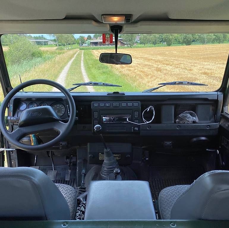 Automobili: Land Rover Defender TD5 – Usato da Wettingen venduto da Plixie 3