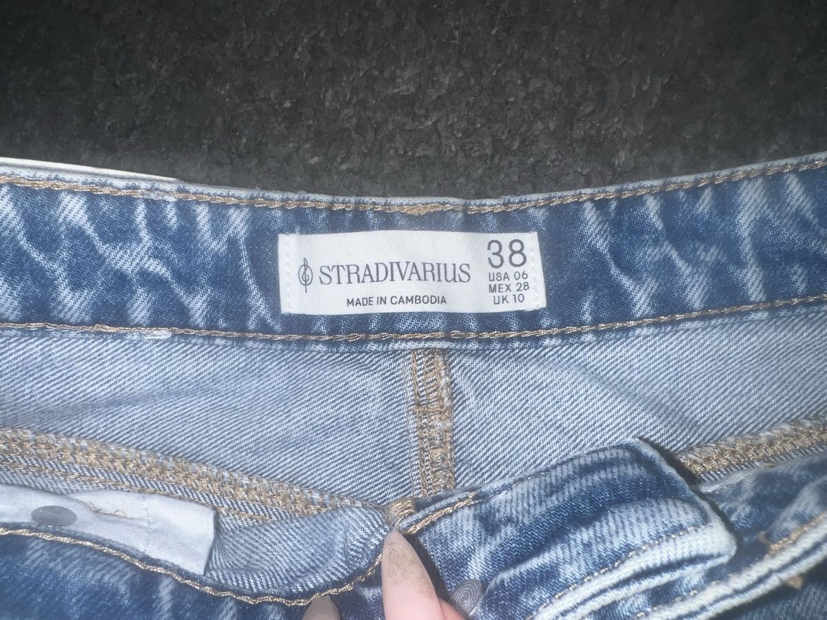 Stradivarius Gonne: Jeansrock Stradivarius Grösse 38 light blue Used – Nuovo (secondo la descrizione) da Effretikon venduto da Briga.S. 2