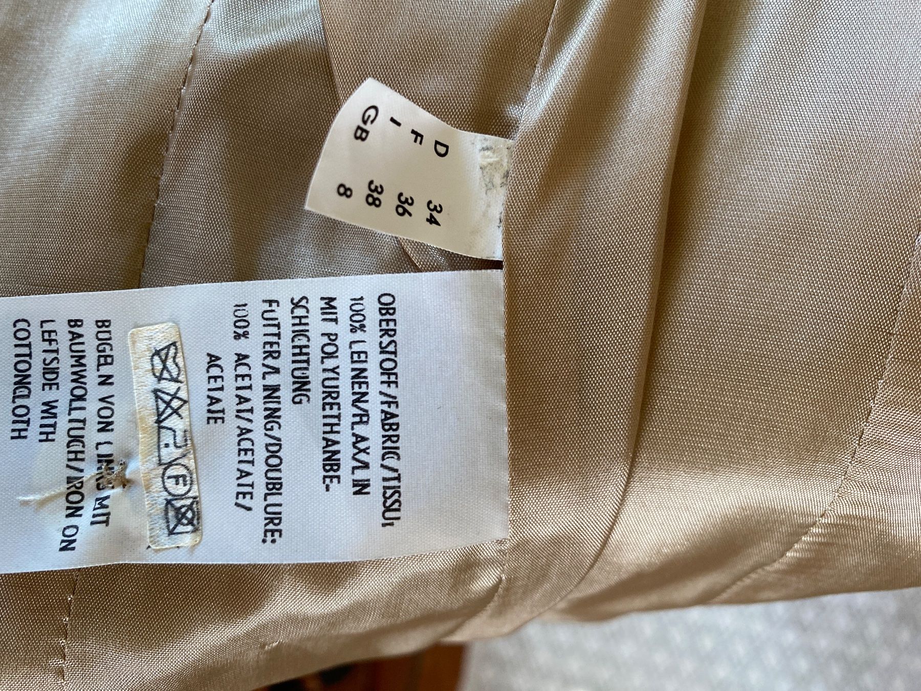 Madeleine Giacche: Madeleine Blazer aus Leinen – Usato da Monte Carasso venduto da ruse-7 3