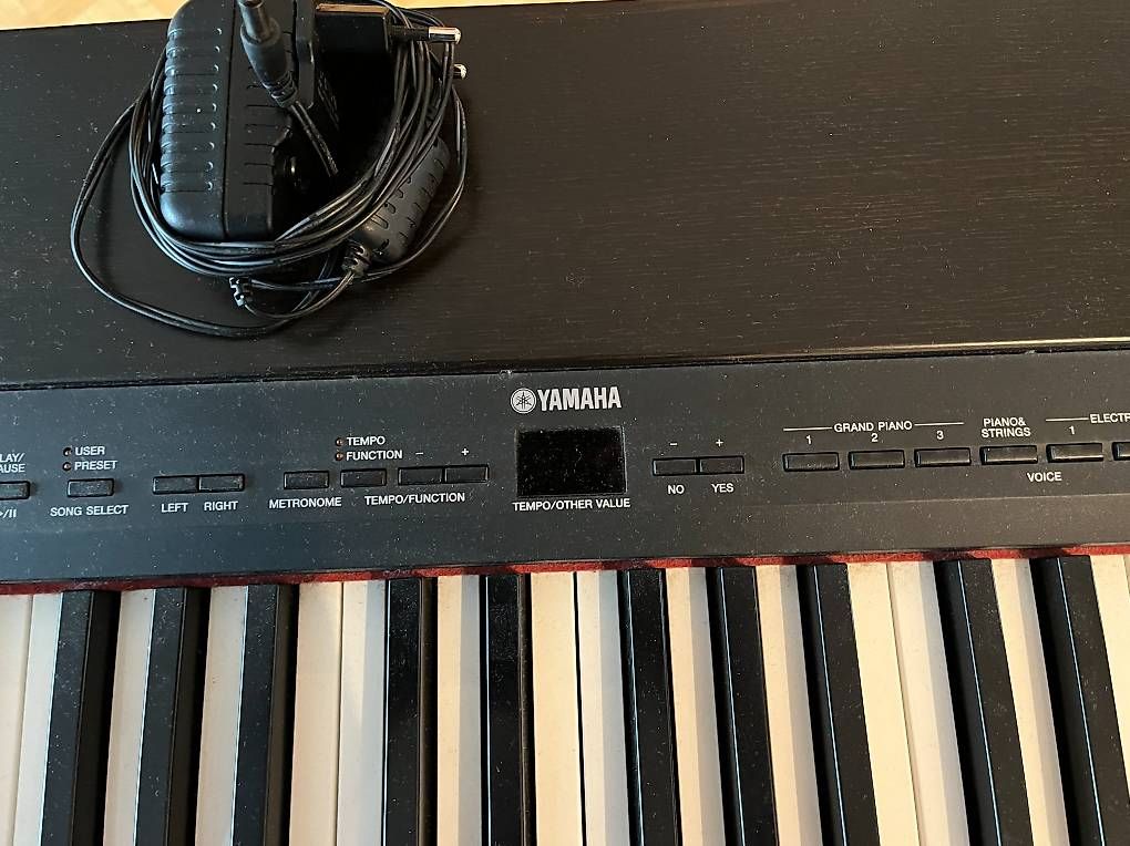 Yamaha Musikinstrumente: Yamaha e-piano P-140 – Gebraucht aus Gümligen von Marianne2 1