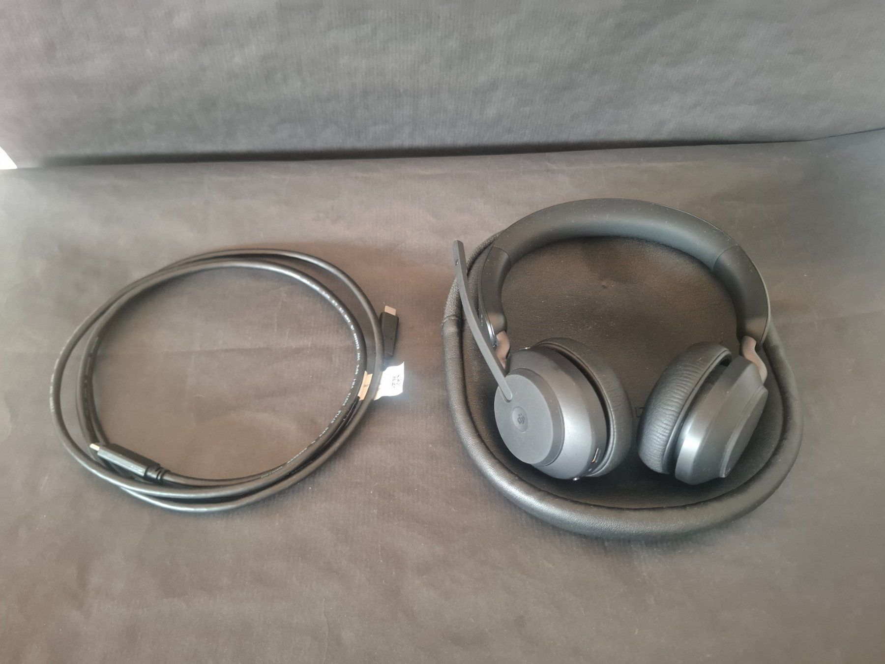 Jabra Kopfhörer: Casque Jabra Evolve2 65 noir avec étui et câble USB – Gebraucht aus Genève von justnotsocommon