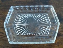 Schöne Dekoschale aus Glas zum Servieren