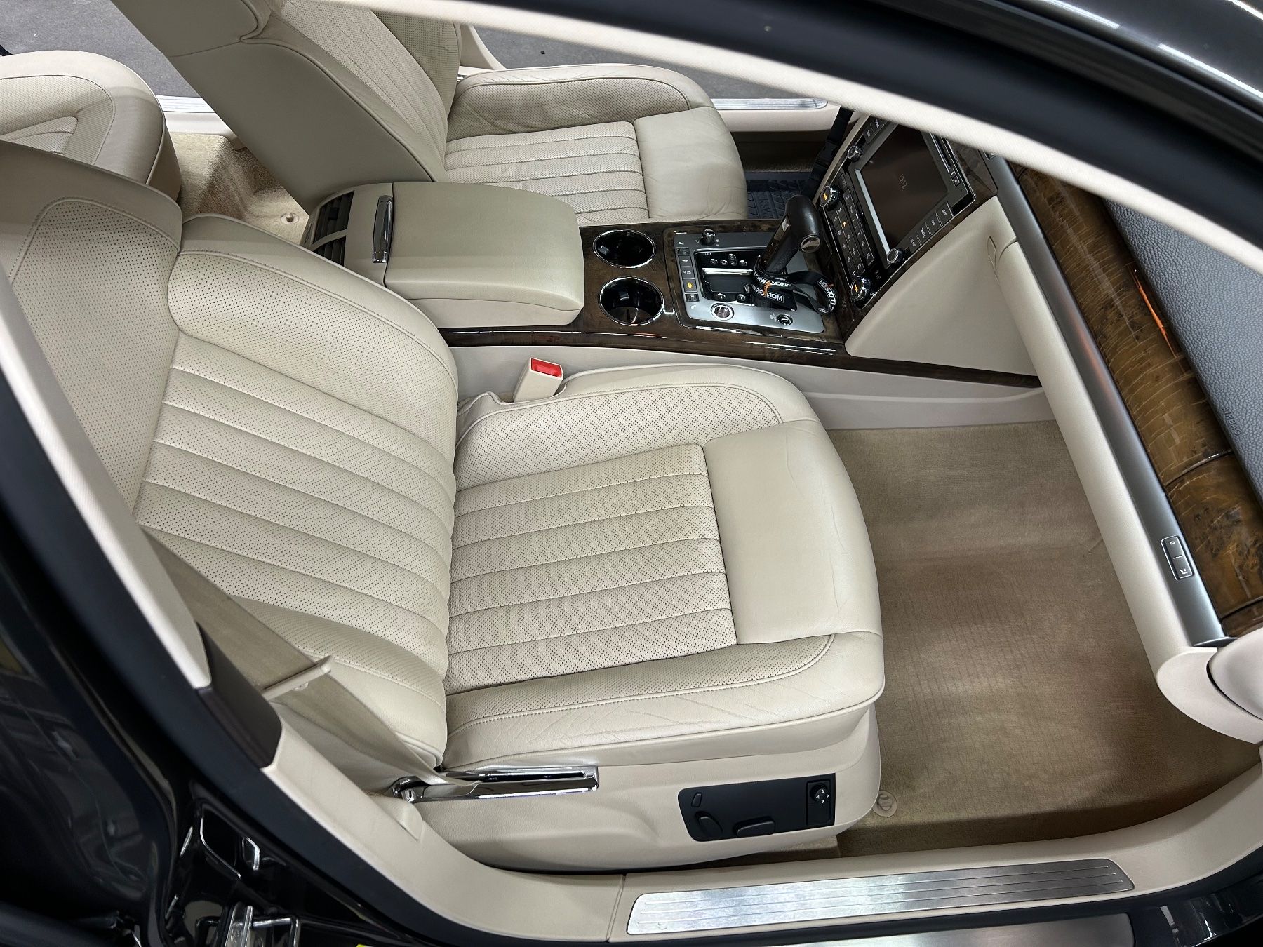VW Automobili: VW Phaeton 3.0 TDi V6 4M – Usato da Bülach venduto da morbrothers 5