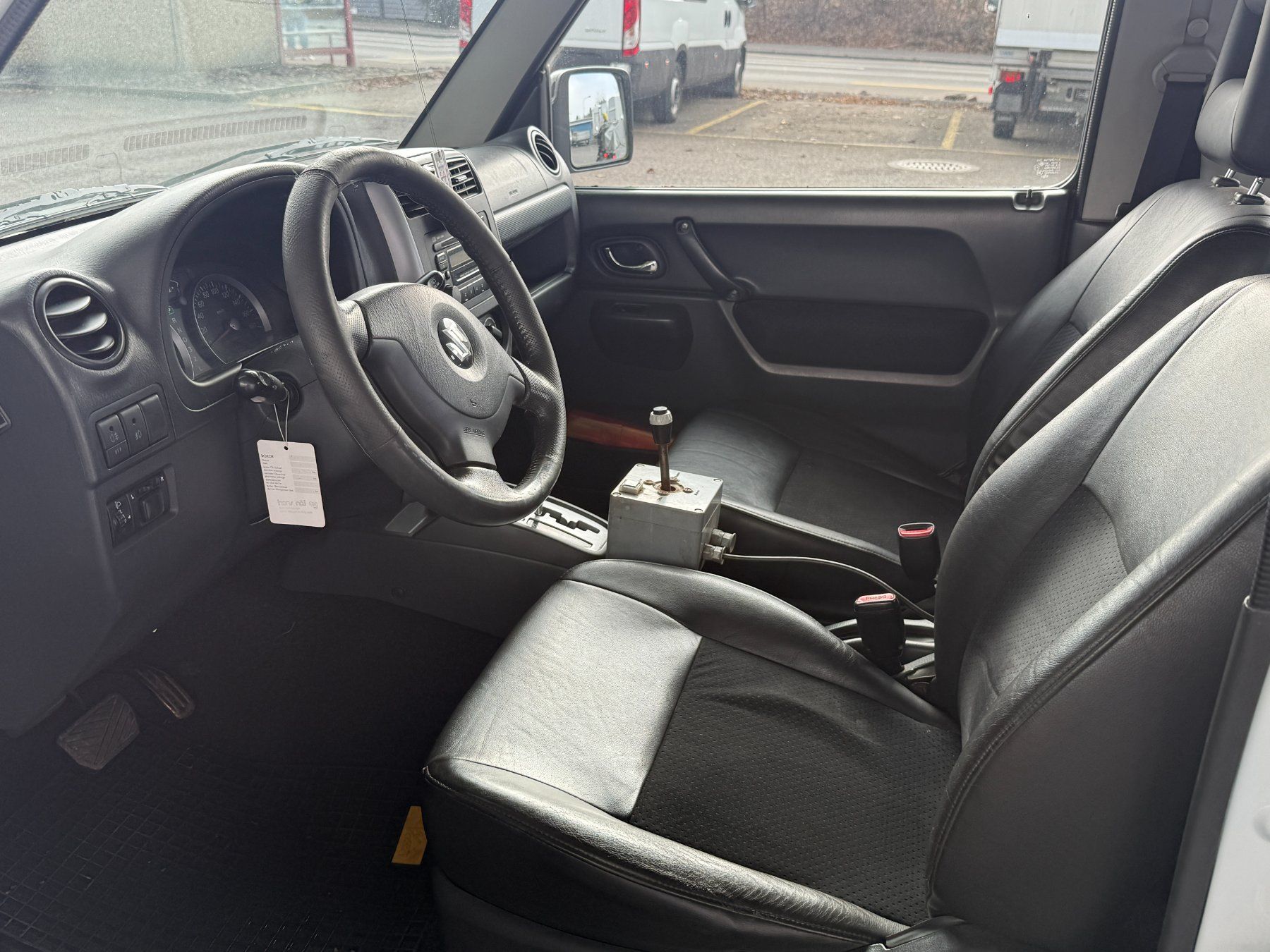 Suzuki Autos: Suzuki Jimny 1.3 Schneepflug – Gebraucht aus Neukirch (Egnach) von Hanag1 4