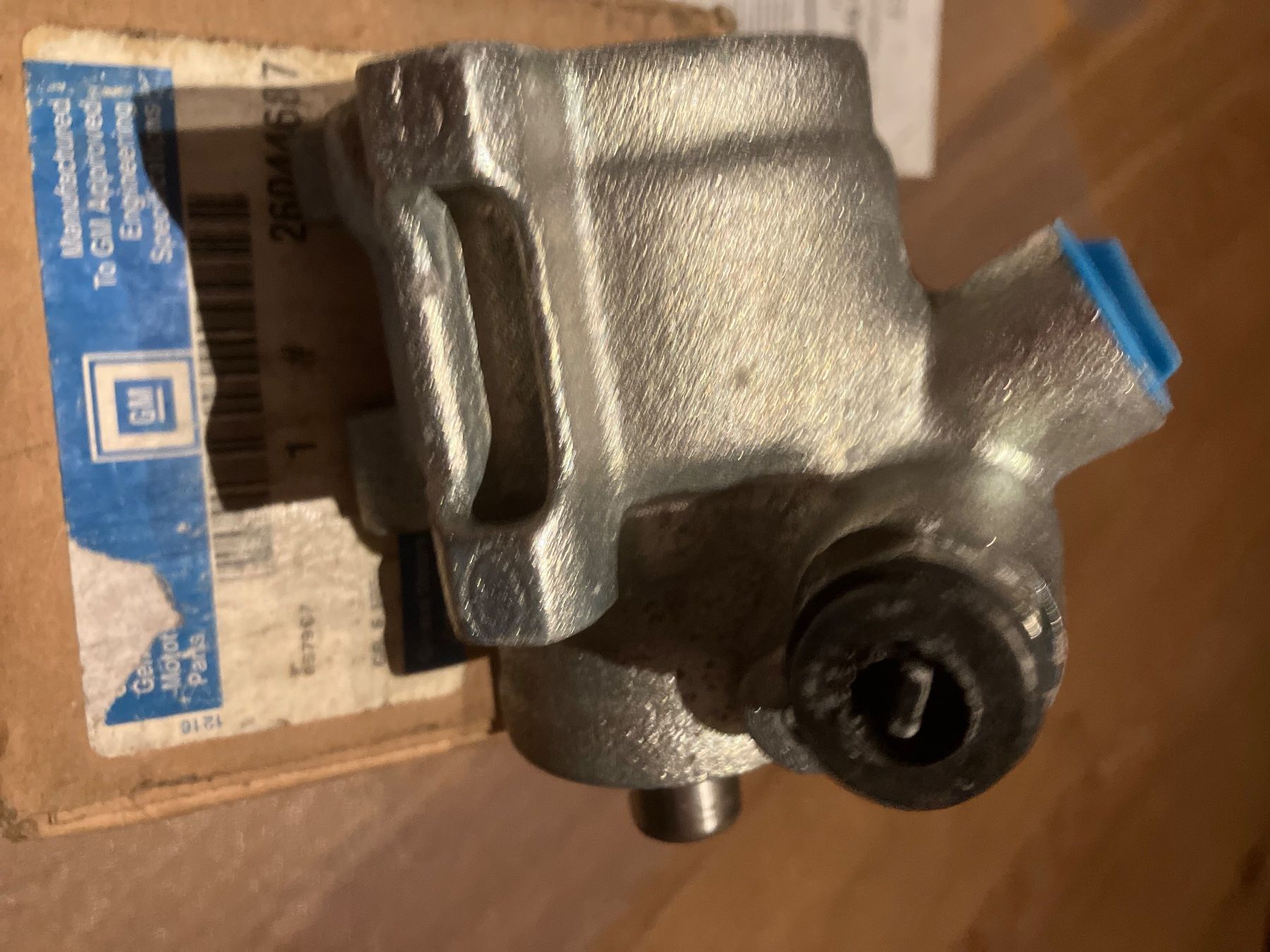 Cadillac Tutti pezzi di ricambio auto: Originale GM Servopumpe Cadillac Eldorado Deville 93-02 Neu – Nuovo e nell'imballaggio originale da Dintikon venduto da roed 4