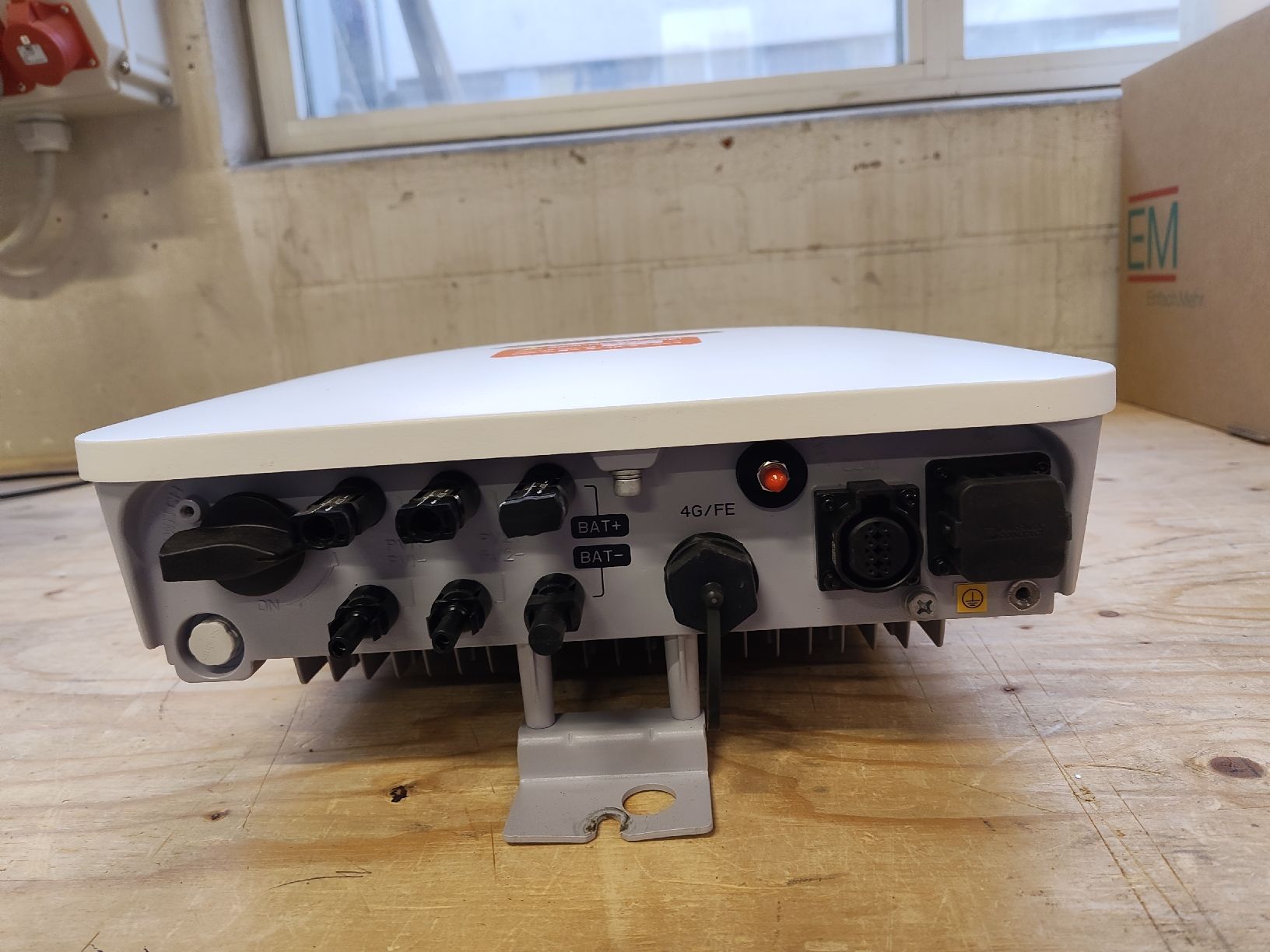 Huawei Wechselrichter: Huawei SUN2000-5KTL-L1 5kW PV-Wechselrichter - Einphasig – Gebraucht aus Winterthur von engitec_AG 2