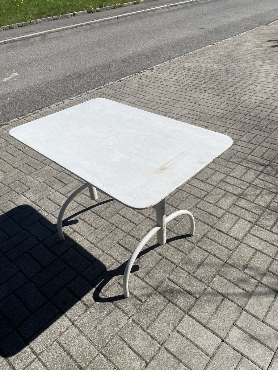 Tavoli: Blechtisch / Metalltisch / Gartentisch sehr stabil – Usato da Brienz BE venduto da hansimmerguet 3